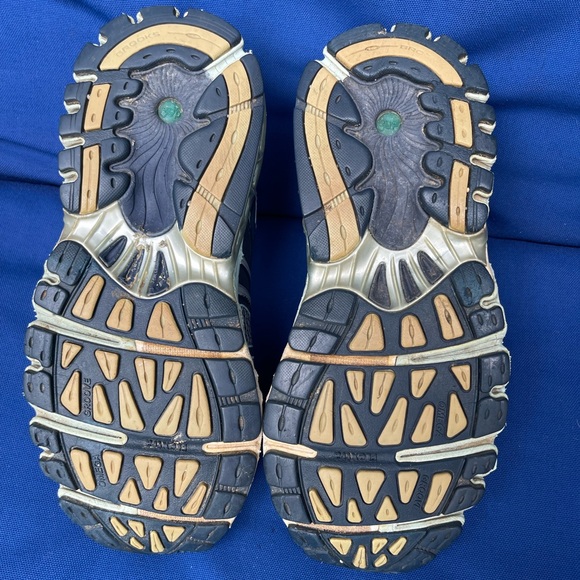 Brooks Ariel 14 - Picture 2 of 4